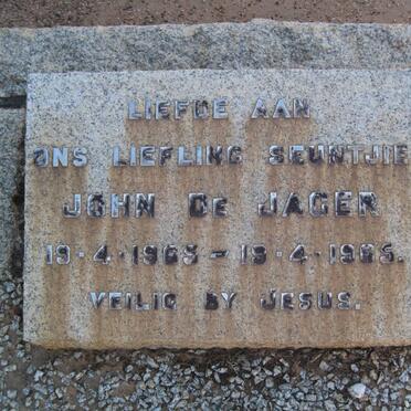 J - Vanne :: Surnames - J