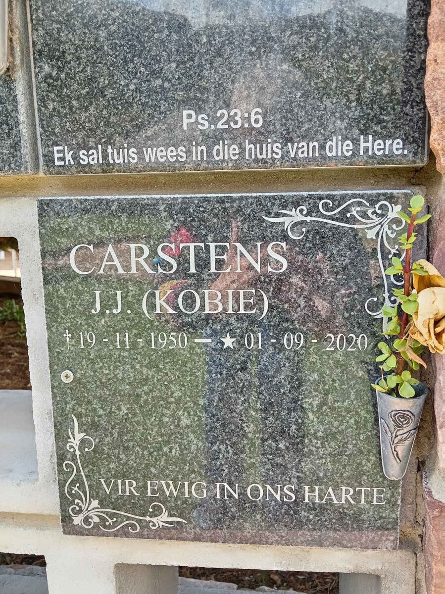 CARSTENS J.J. 1950-2020