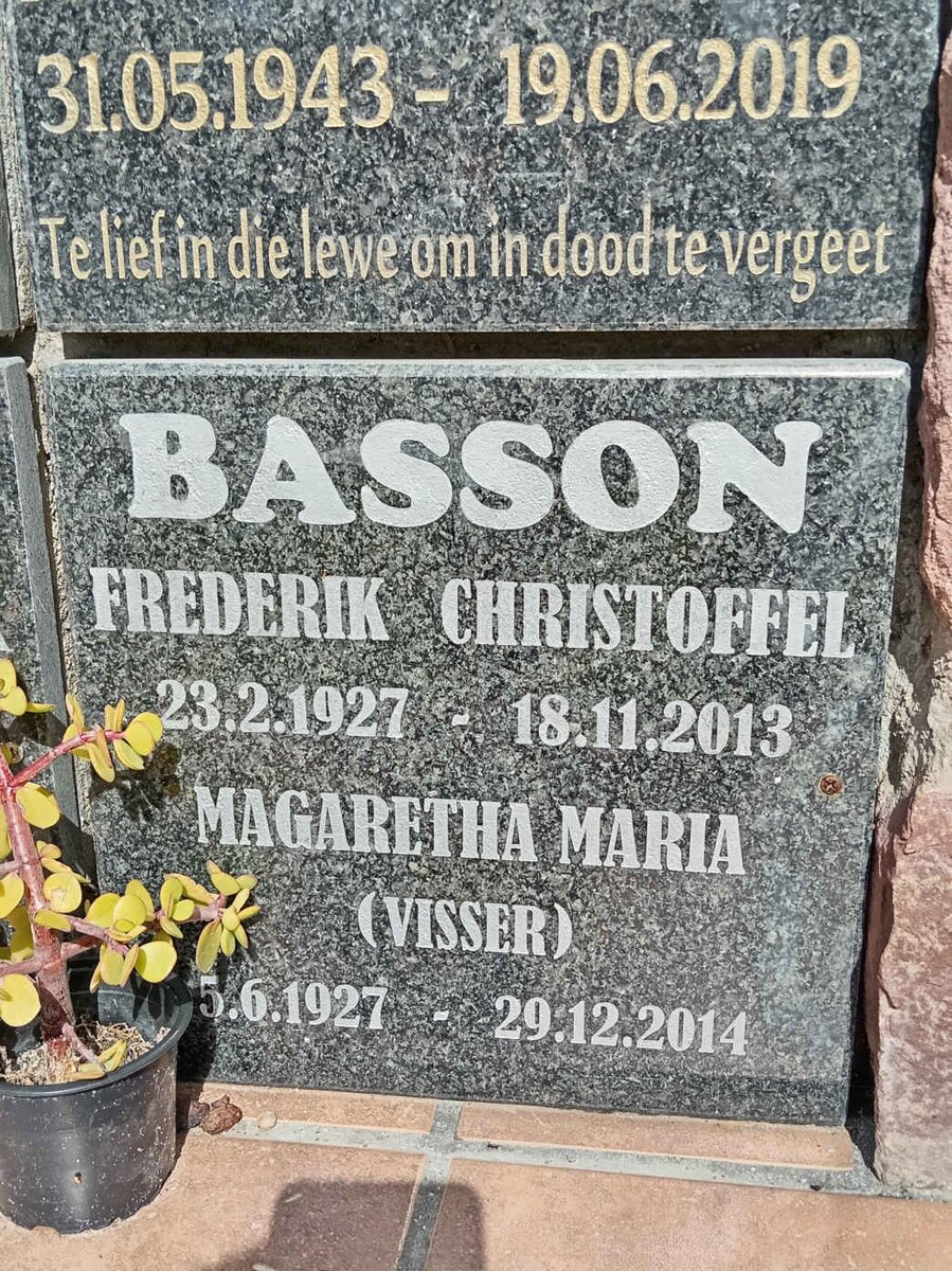 BASSON Frederik Christoffel 1927-2013 &amp; Magaretha Maria VISSER 1927-2014