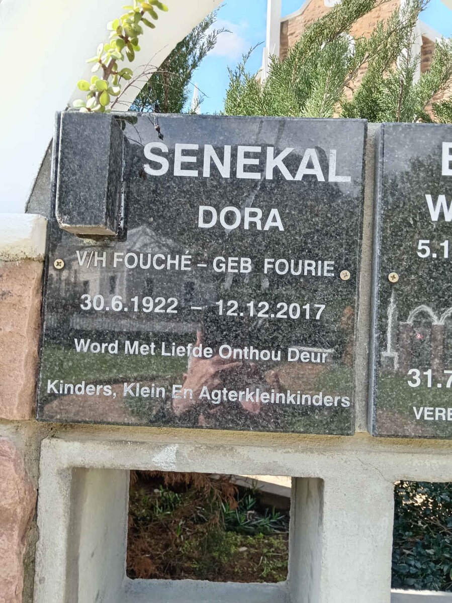 SENEKAL Dora formerly FOUCHE nee FOURIE 1922-2017