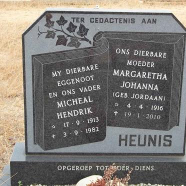 HEUNIS Micheal Hendrik 1913-1982 &amp; Margaretha Johanna JORDAAN 1916-2010
