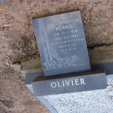 OLIVIER Hennie 1938-1982