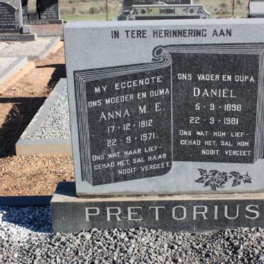 PRETORIUS Daniel 1898-1981 &amp; Anna M.E. 1912-1971