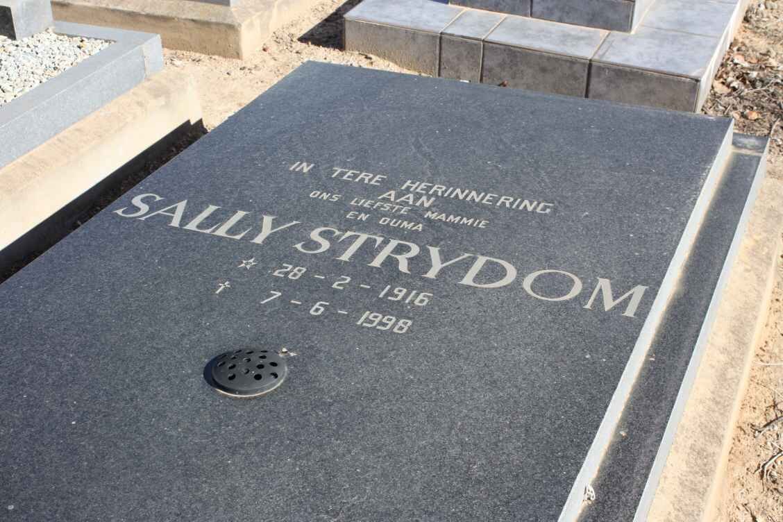 STRYDOM Sally 1916-1998