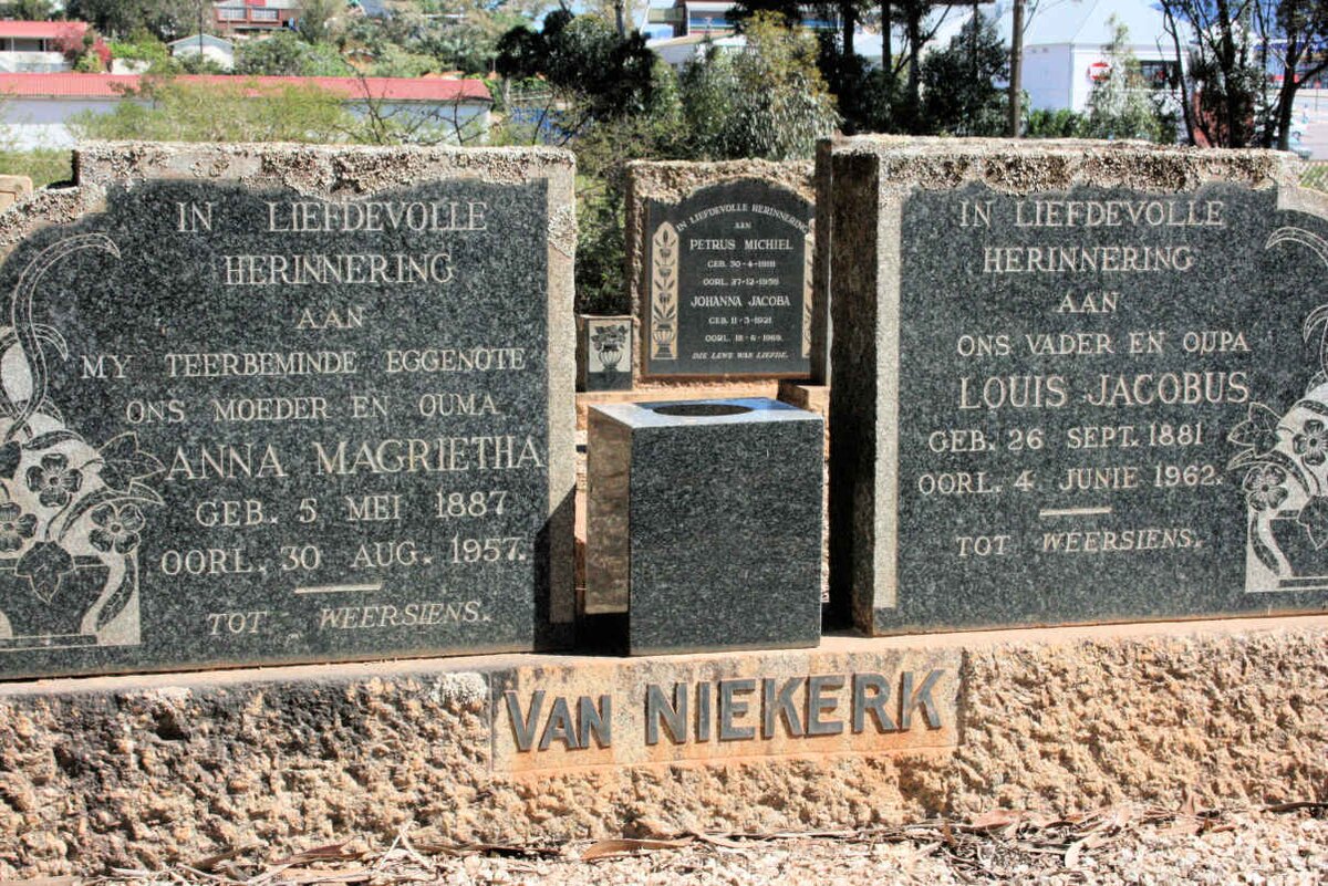 NIEKERK Louis Jacobus, van 1881-1962 &amp; Anna Magrietha 1887-1957