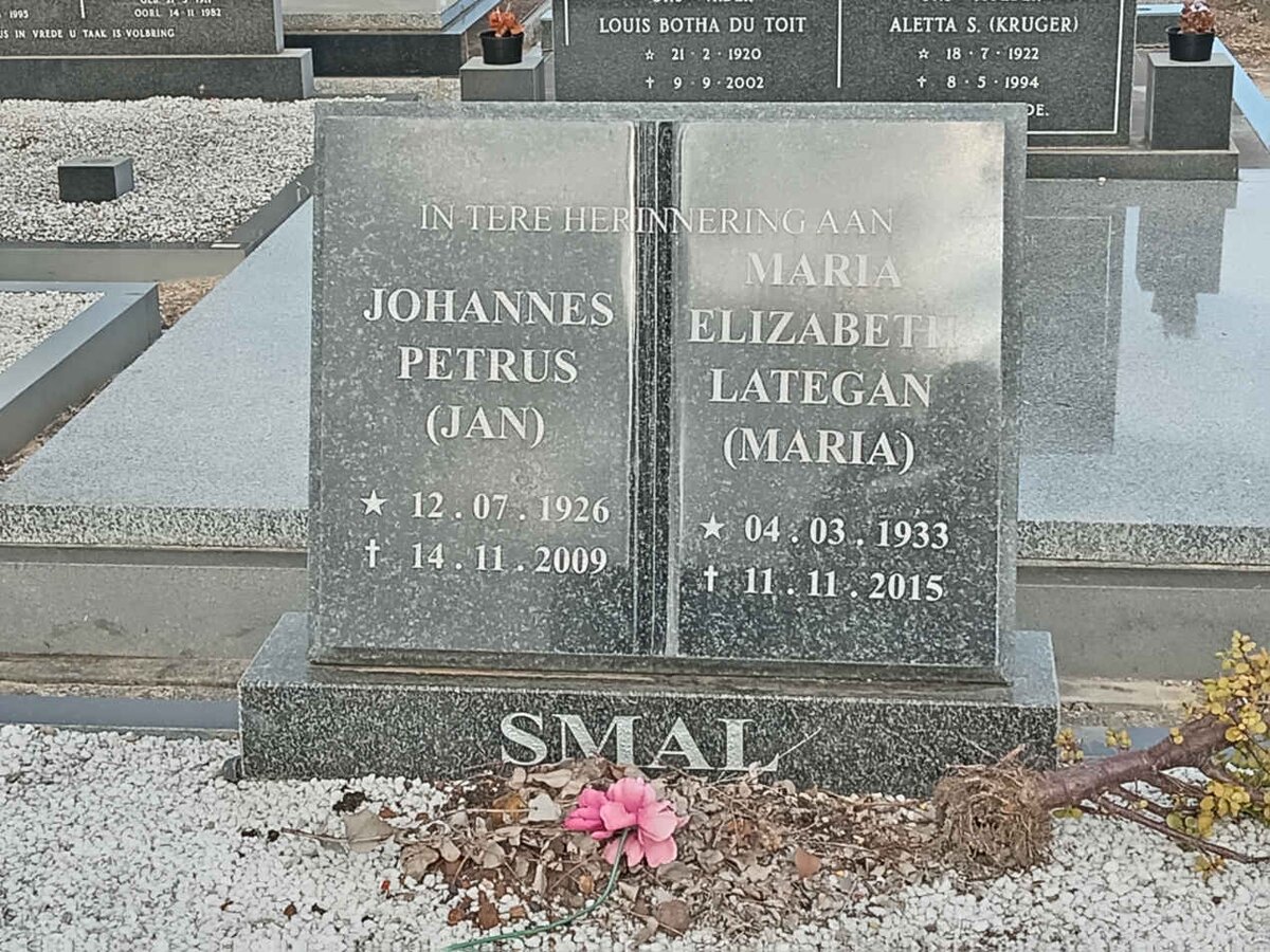 SMAL Johannes Petrus 1926-2009 &amp; Maria Elizabeth LATEGAN 1933-2015