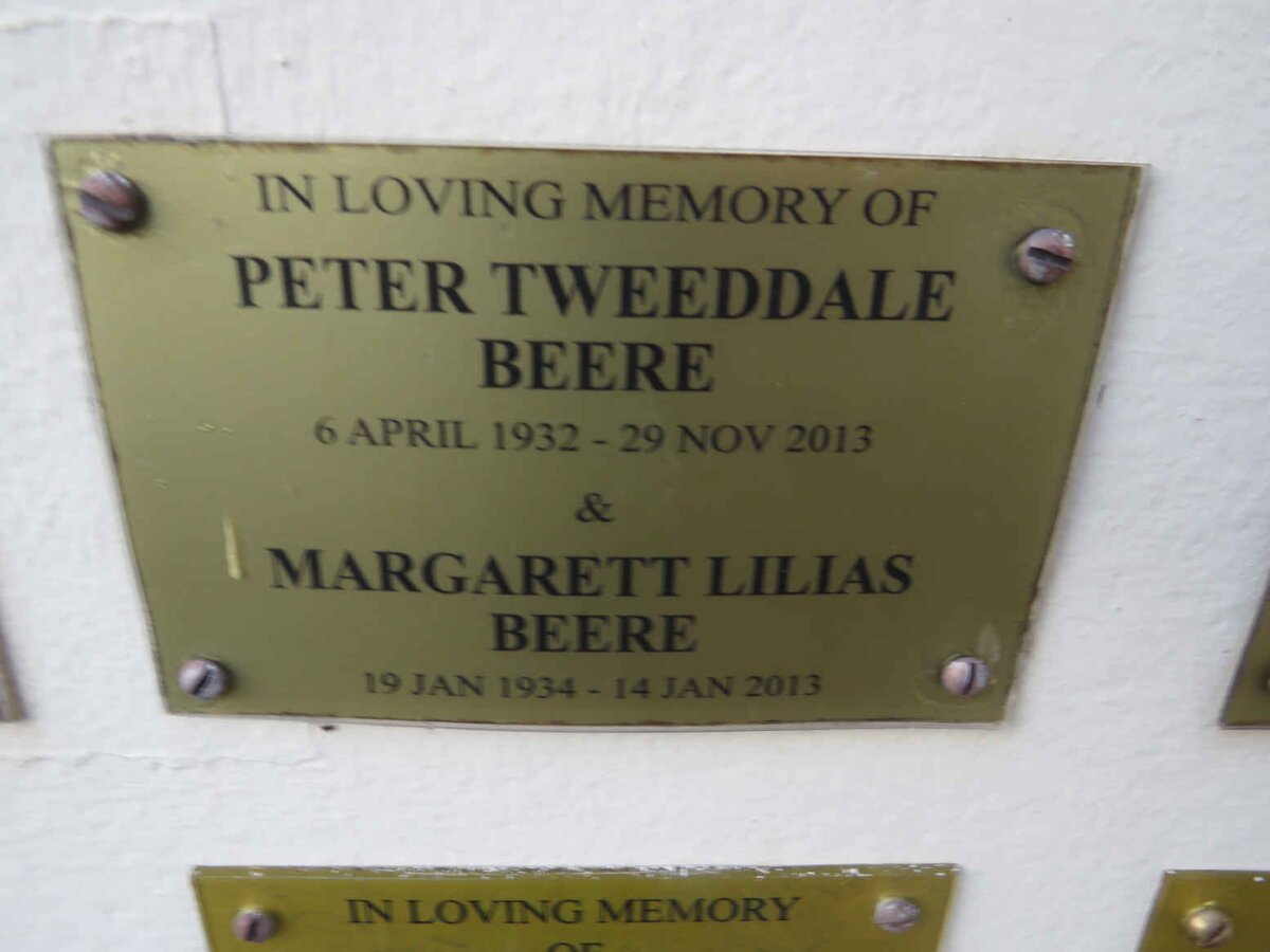 BEERE Peter Tweeddale 1932-2013 &amp; Margaret Lilias 1934-2013