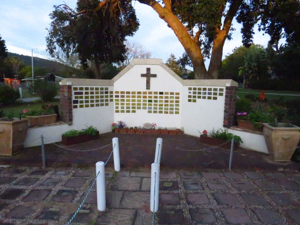 2. Overview / Oorsig