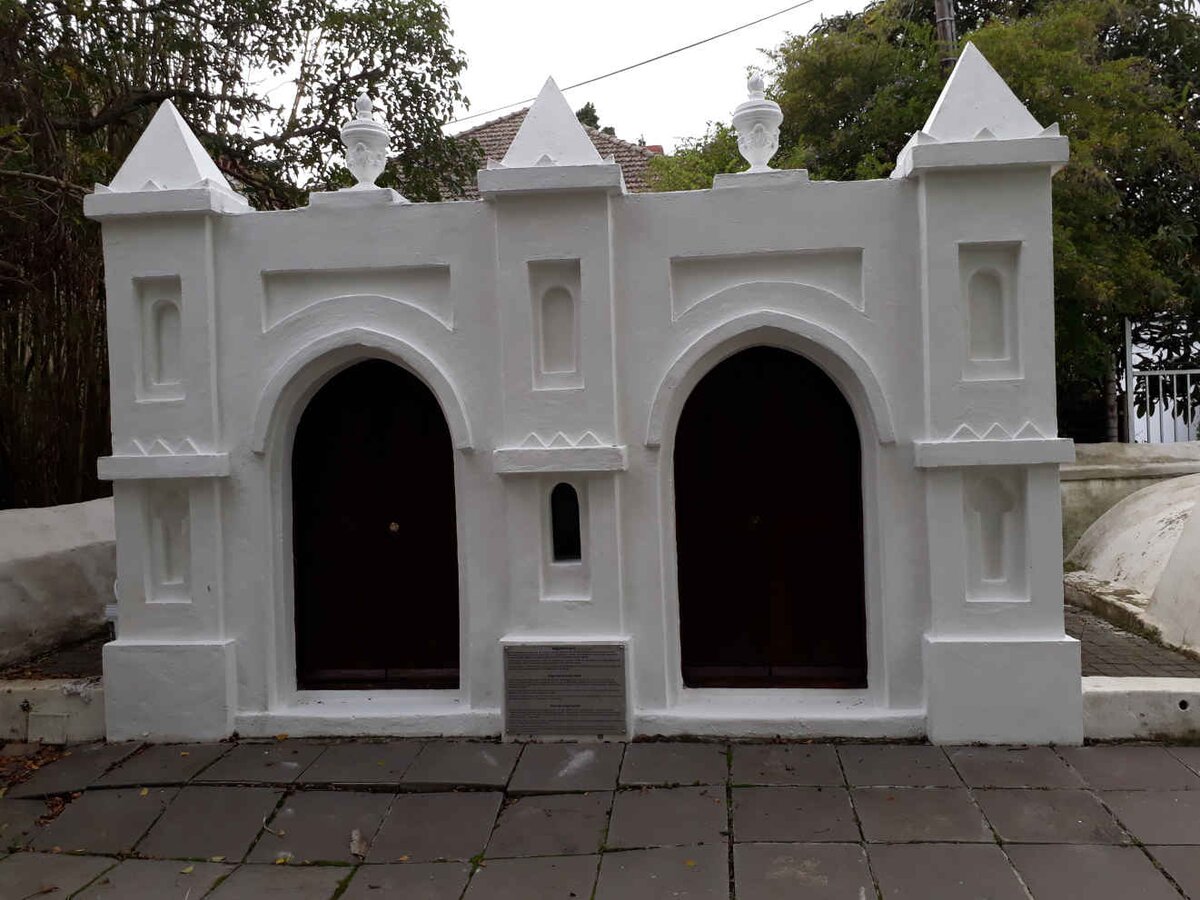 1. KRIGE Family Vault