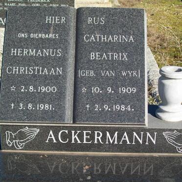 ACKERMANN Hermanus Christiaan 1900-1981 &amp; Catharina Beatrix VAN WYK 1909-1984