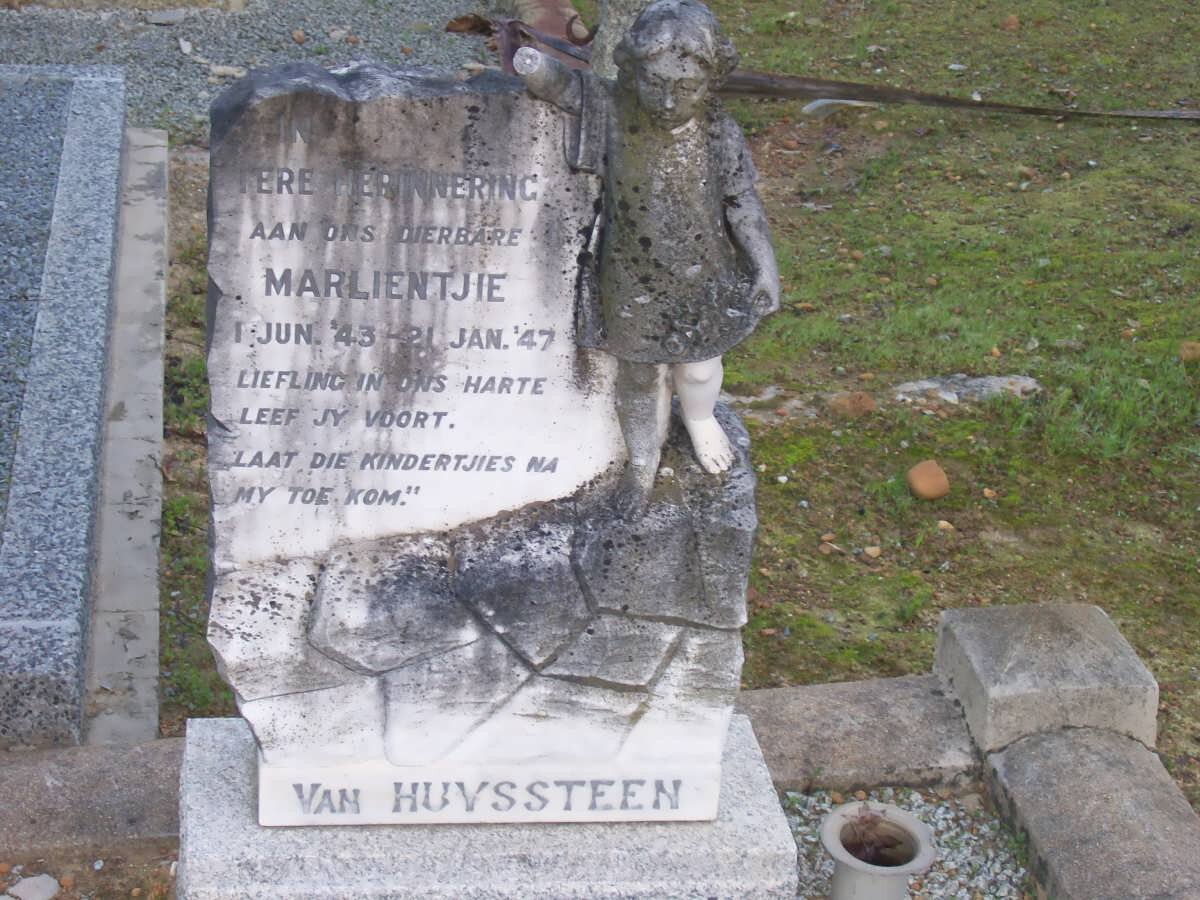 HUYSTEEN Marlientjie, van 1943-1947