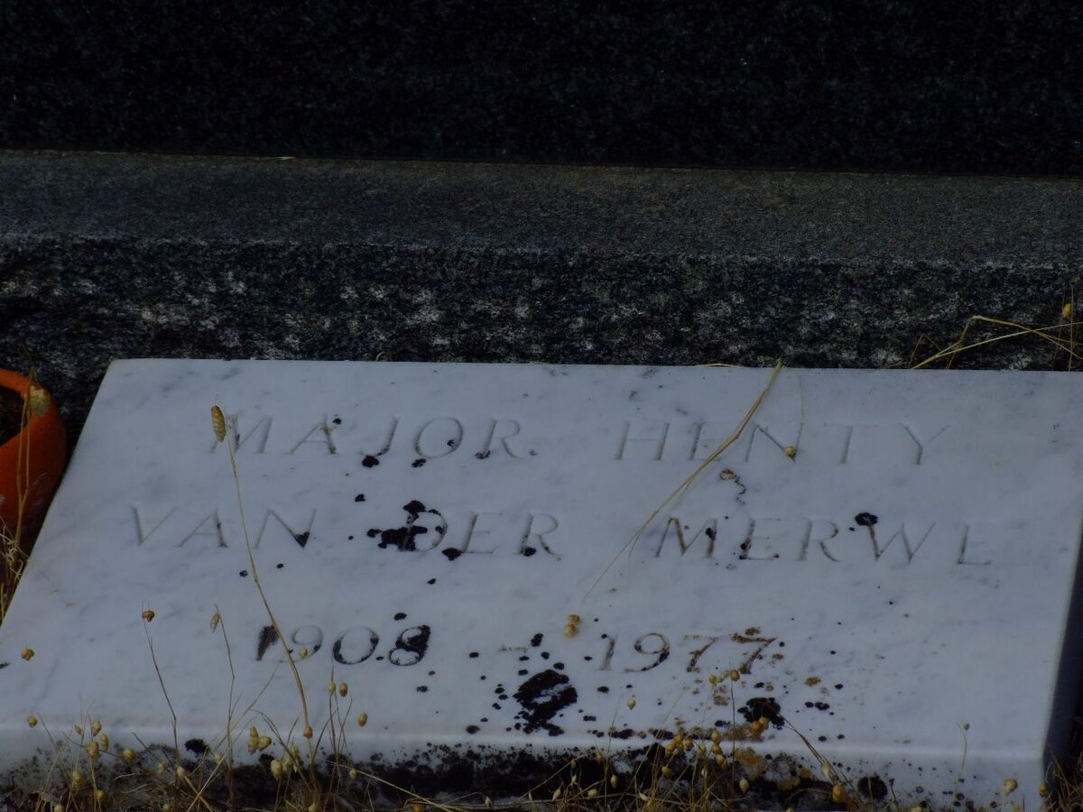 MERWE Henty, van der 1908-1977