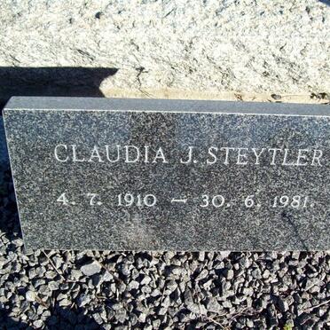 STEYTLER Claudia J. 1910-1981