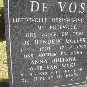 VOS Hendrik Möller 1910-1992 &amp; Anna Juliana VAN WYK 1915-1999
