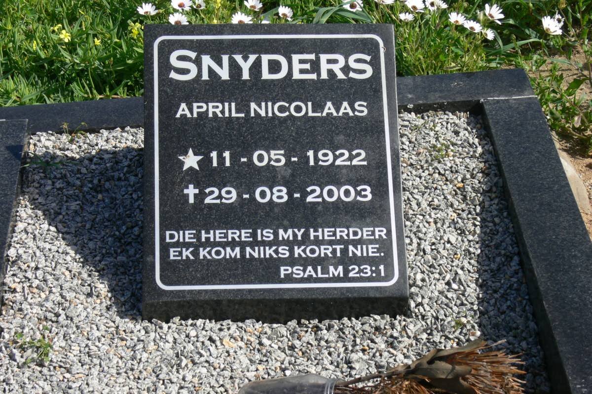 SNYDERS April Nicolaas 1922-2003