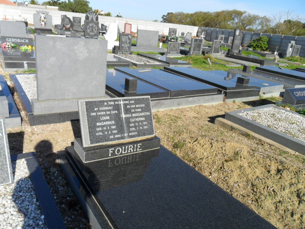 FOURIE Louis Magarinus 1907-1992 &amp; Anna Margaretha Catherina 1911-1998