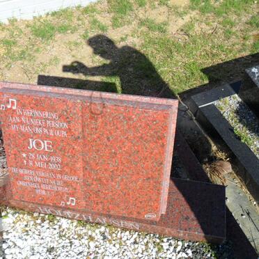 HOLTZHAUSEN Joe 1938-2002