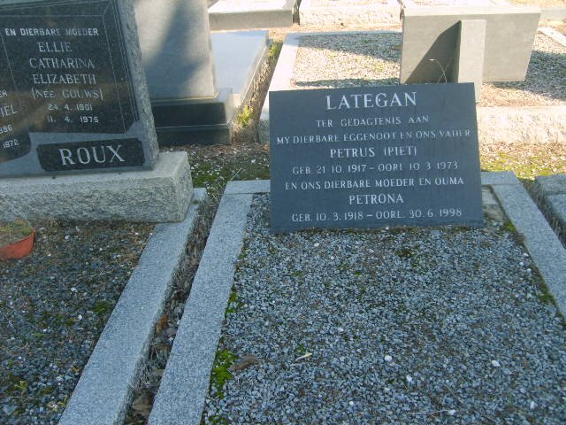 LATEGAN Petrus 1917-1973  &amp; Petrona 1918-1998