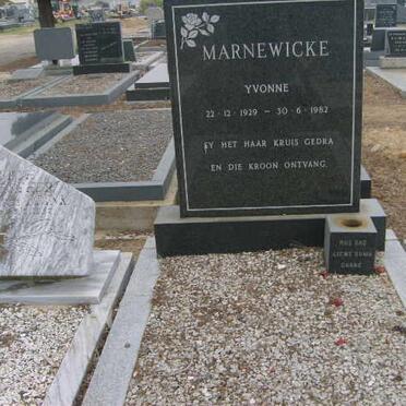 MARNEWICKE Yvonne 1929-1982