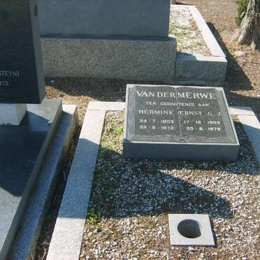 MERWE Ernst, van der 1903-1978 &amp; Hermine 1903-1972