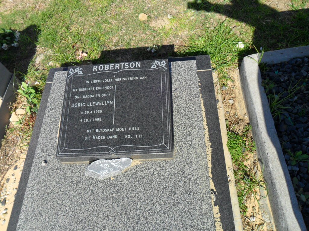 ROBERTSON Doric Llewellyn 1935-1998