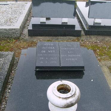 WET Anna Jacoba, de 1892-1975