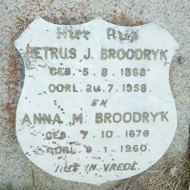 BROODRYK Petrus J. 1868-1958 &amp; Anna M. 1876-1960