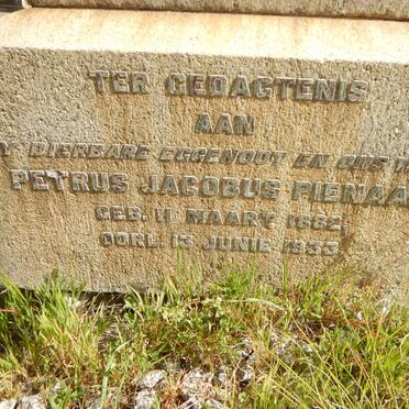 PIENAAR Petrus Jacobus 1882-1933 :: PIENAAR Bernard 1914-1939