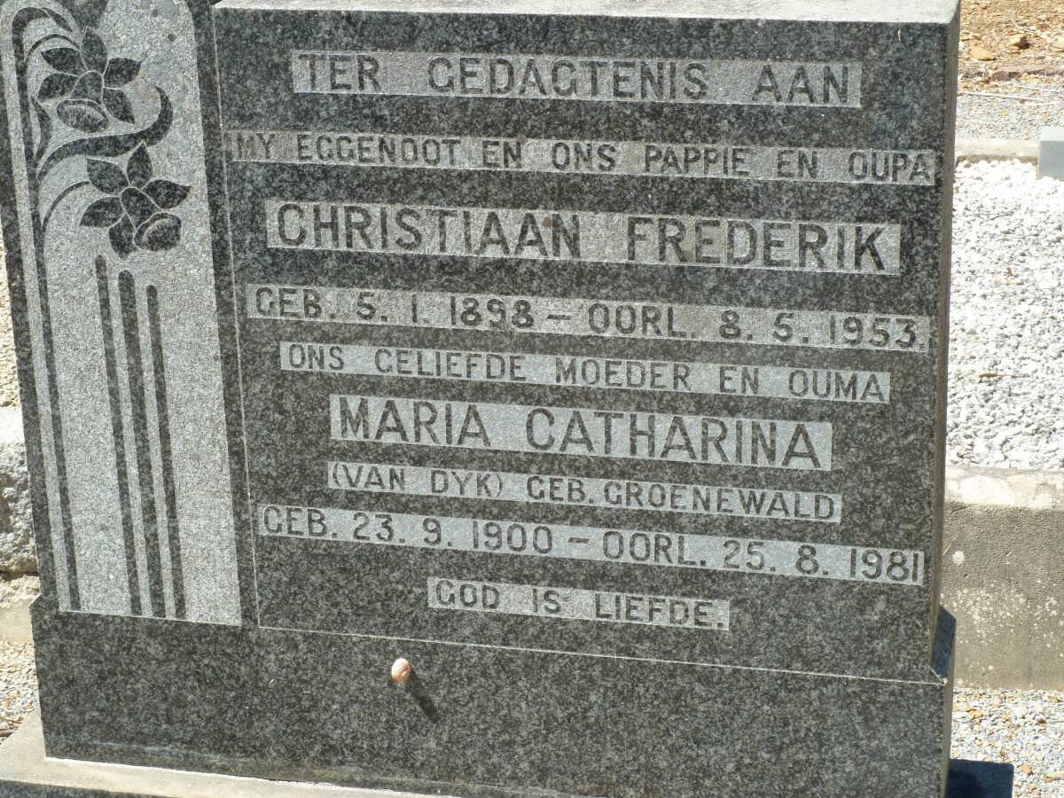 ? Christiaan Frederik 1898-1953 &amp; Maria Catharina VAN DYK nee GROENEWALD 1900-1981