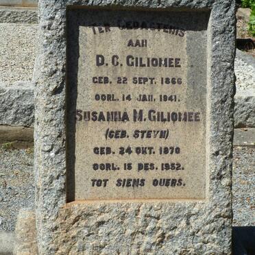 GILIOMEE D.C. 1866-1941 &amp; Susanna M. STEYN 1870-1952
