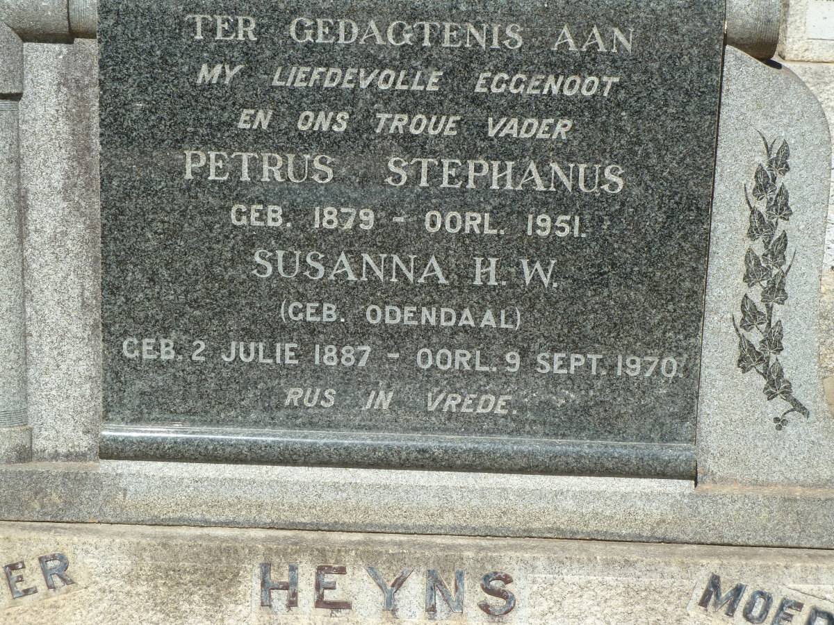 HEYNS Petrus Stephanus 1879-1951 &amp; Susanna H.W. ODENDAAL 1887-1970