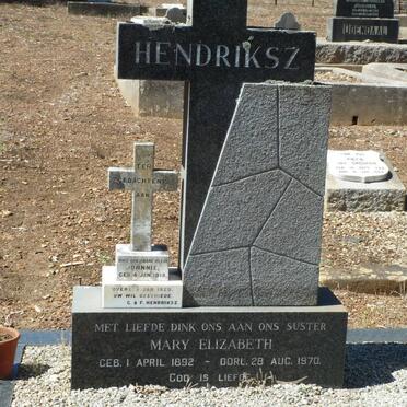 HENDRIKSZ Mary Elizabeth 1892-1970 :: HENDRIKSZ Johnnie 1918-1920