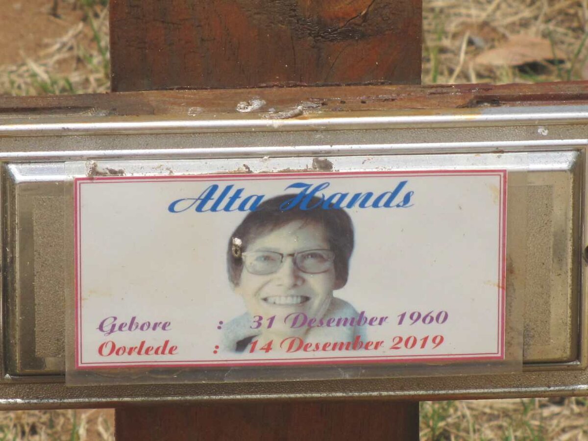 HANDS Peet 1955- & Alta v.d. WALT 1960-2019 _2