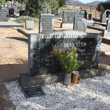 DEVENTER Daniel J.S., van 1885-1965 :: VAN DEVENTER Louwdina P. nee MOLLER 1884-1988