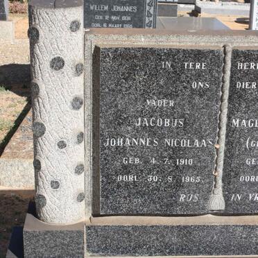 TREDOUX Jacobus Johannes Nicolaas 1910-1965 &amp; Magdalena Maria CROUSE 1914-1964 