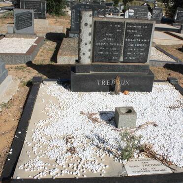 TREDOUX Jacobus Johannes Nicolaas 1910-1965 &amp; Magdalena Maria CROUSE 1914-1964