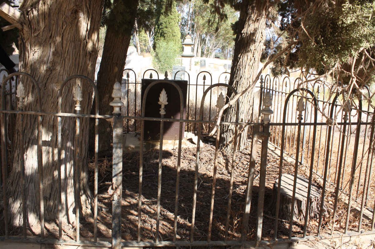 TAIT :: MELLE :: MORISON