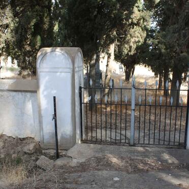 1. Entrance to the Kruisvalley Cemetery