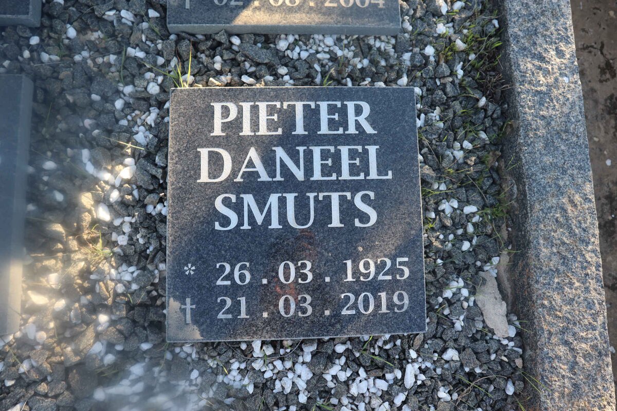 SMUTS Pieter Daneel 1925-2019
