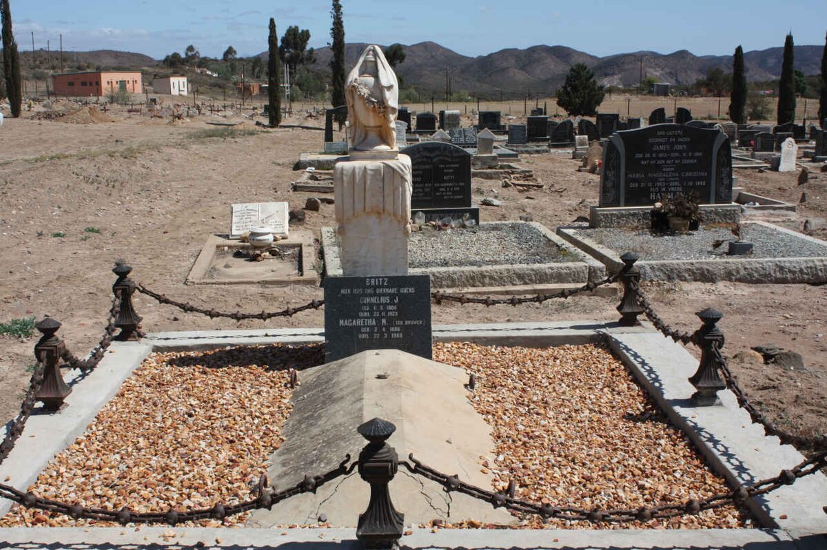 BRITZ Cornelius J. 1885-1923 &amp; Magaretha M. BRUWER 1886-1966 _1