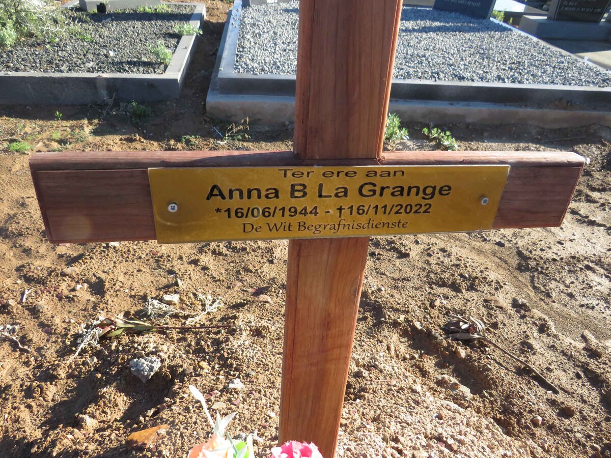 GRANGE Anna B., la 1944-2022