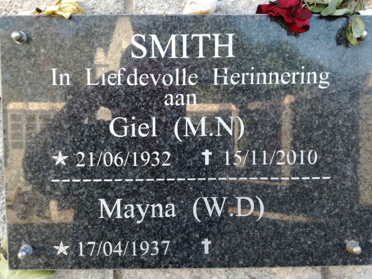SMITH M.N. 1932-2010 &amp; W.D. 1937-