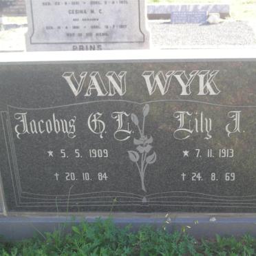 WYK Jacobus C.L., van 1909-1984 &amp; Lily J. 1913-1969