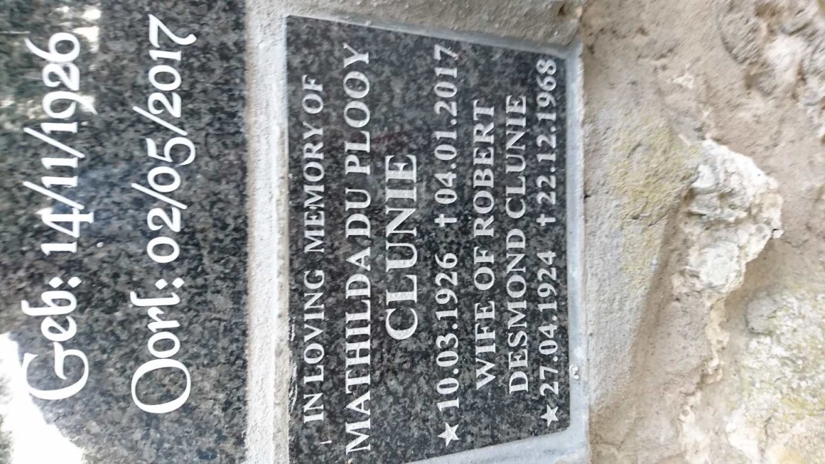 CLUNIE Robert Desmond 1924-1968 &amp; Mathilda DU PLOOY 1926-2017