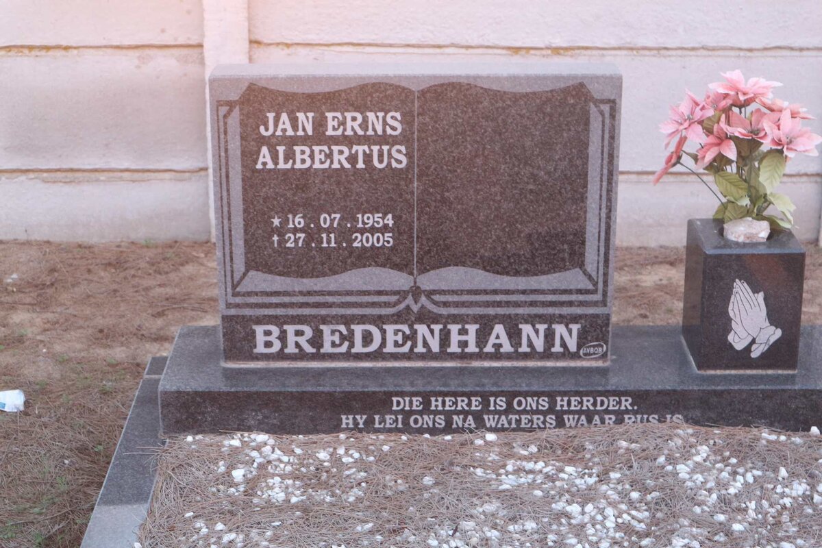 BREDENHANN Jan Erns Albertus 1954-2005