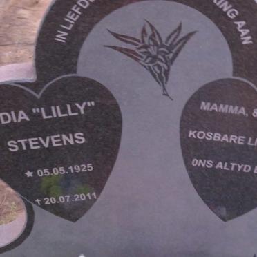 STEVENS Lidia 1925-2011