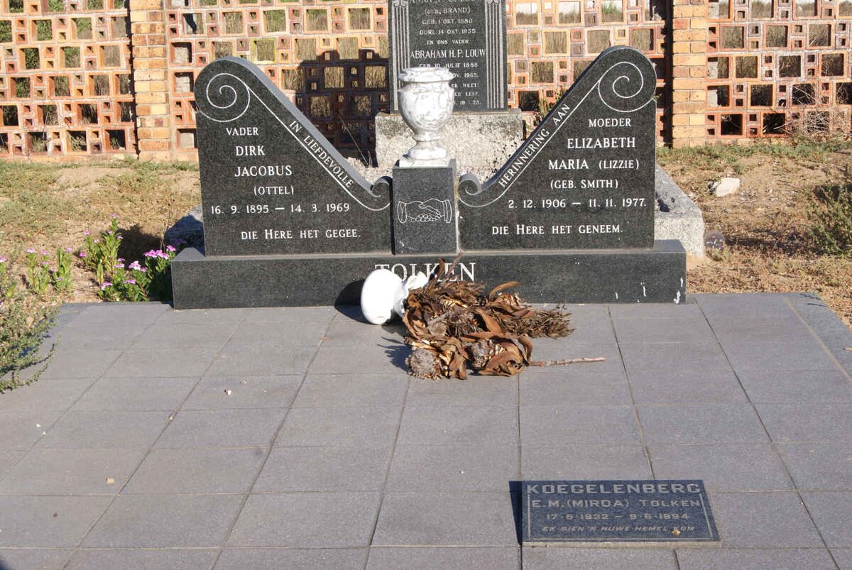 TOLKEN Dirk Jacobus 1895-1969 &amp; Elizabeth Maria SMITH 1906-1977 :: KOEGELENBERG E.M. nee TOLKEN 1932-199?