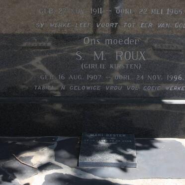 ROUX S.M. nee KIRSTEN 1907-1996 :: BESTER Mari nee ROUX 1945-2008