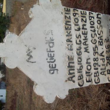 MAKENZIE Anne ??64-??97 :: MAKENZIE Elton ??95-??97 :: BASSON Alida ??63- :: BASSON