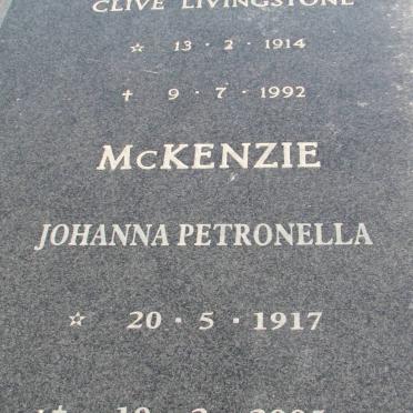 MCKENZIE Clive Livingstone 1914-1992 &amp; Johanna Petronella 1917-2005